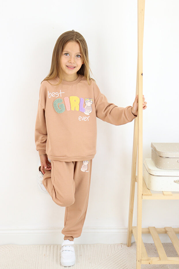 Girl's Girl's Punch Embroidered Two String Set