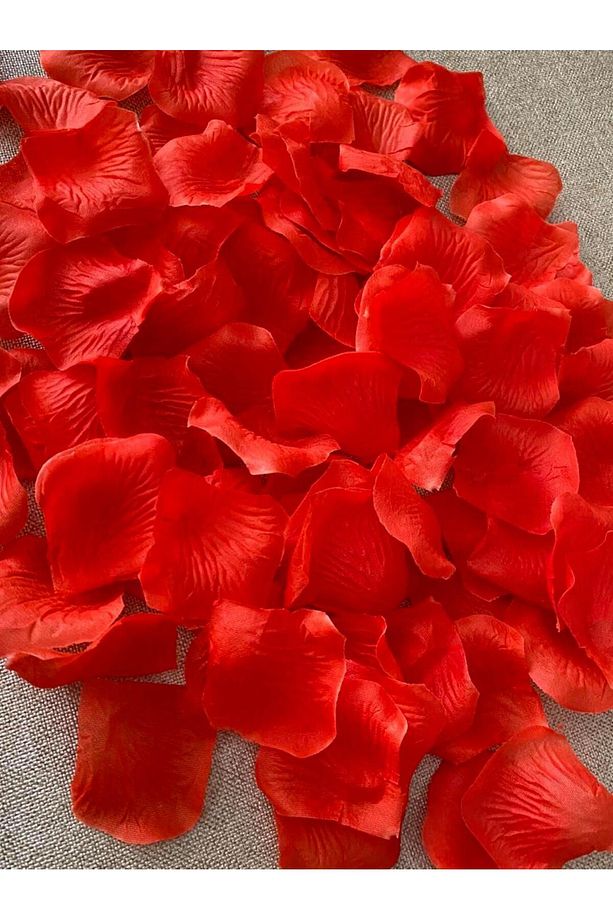 Yapay Kırmızı Gül Yaprağı 5x5cm 96 Adet - Yapay Gül Yaprak – Yapay Çiçek Dekor, Masa Süsü, Fon - 2