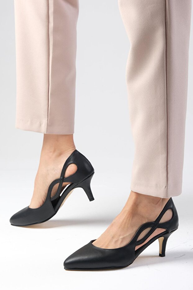 Violetta Black Color Short Heeled Women's Shoes