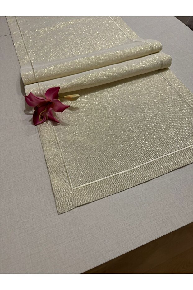 Piko Embroidered Linen Look Glitter Linen Gold Runner 40X150