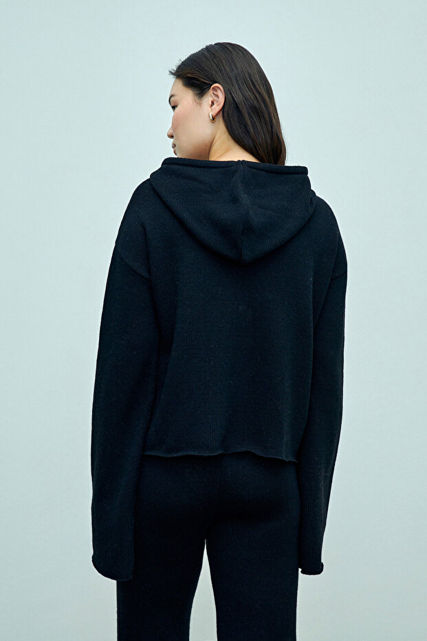 SİYAH KAPÜŞONLU TRİKO - 4