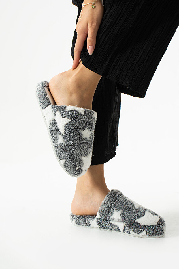 Siyah Yıldızlı Kapalı Terlik Ev Terliği - 5