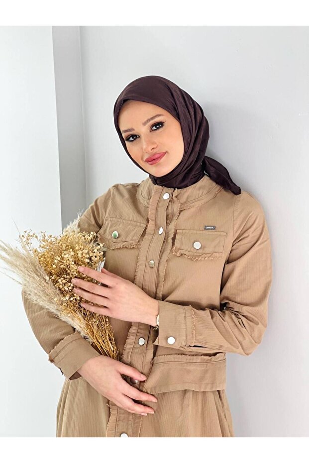 Camellia Latte Striped Linen Hijab Set - 2-Piece Skirt and Jacket Set