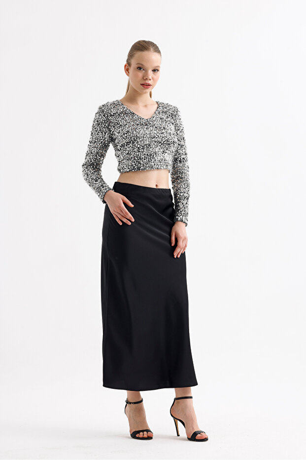 Quality Z. Satin Long Skirt with Elastic Waist | Etk35736 Black