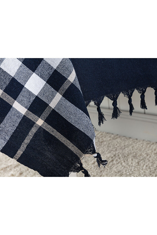 Brigitte Masa Örtüsü - 3