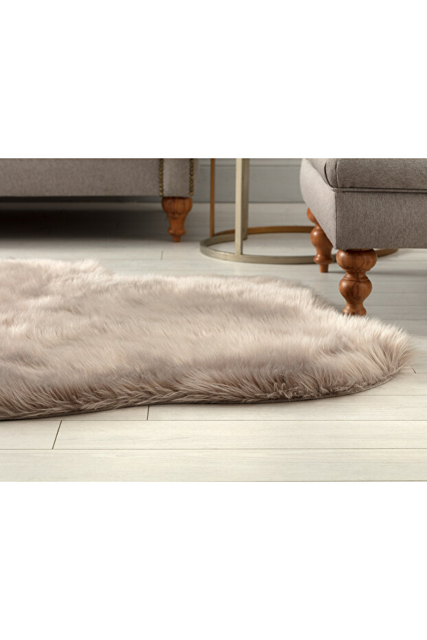 Leila Koyun Post - 2