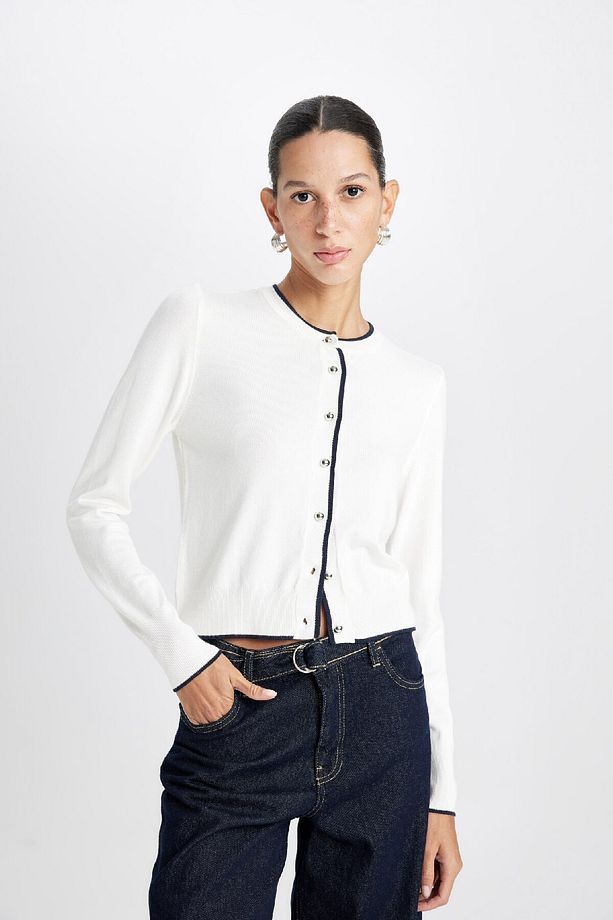 Regular Fit Basic Düz Bisiklet Yaka Düğmeli Triko Hırka A4731ax24wn - 3