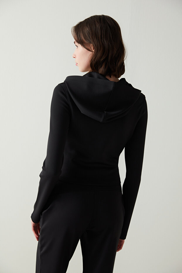 Performer Hooded Sweatshirt - 5