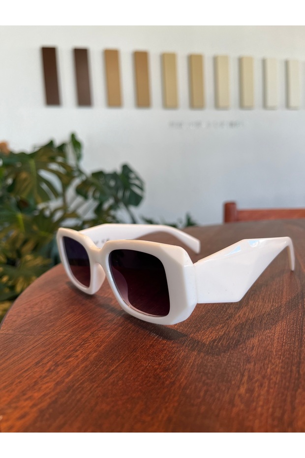 نظارات شمسية مستطيلة باللون الأبيض - 2