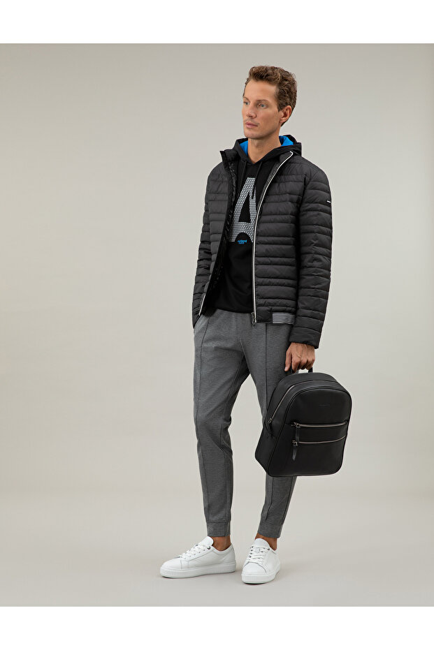 Black Thin Quilted Coat 50273790-Vr046