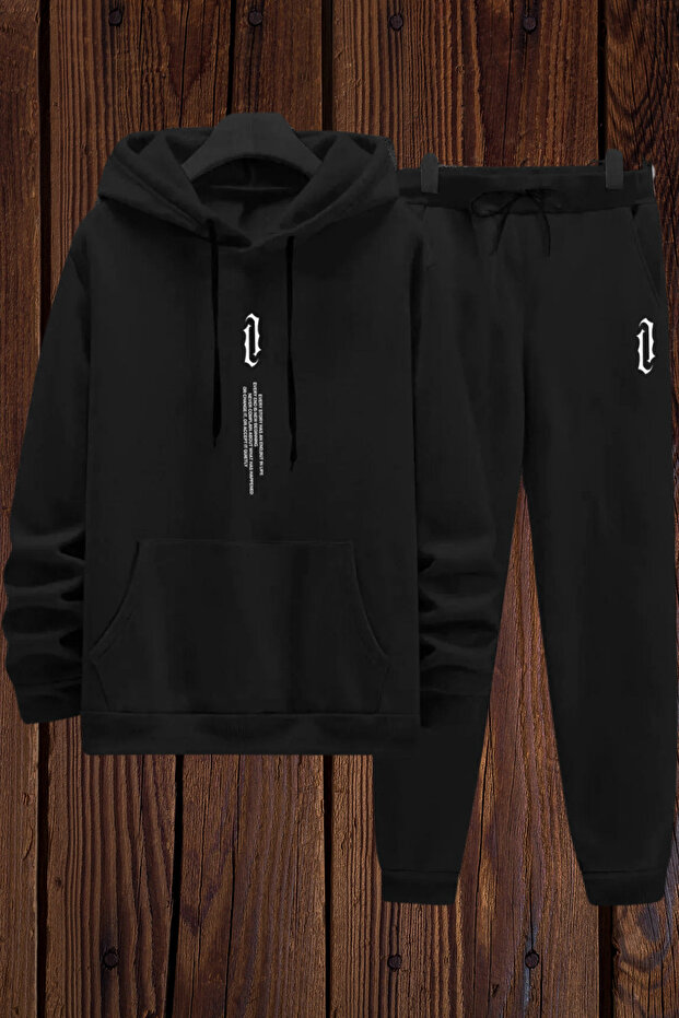 طقم بدلة رياضية بطبعة عمودية - 2