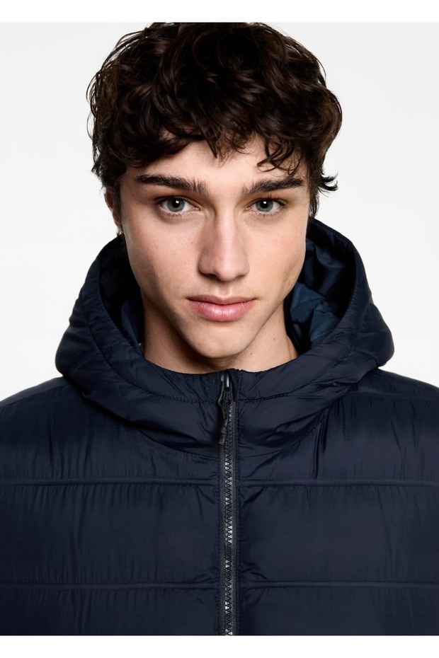 Kapüşonlu kapitone yelek - 7