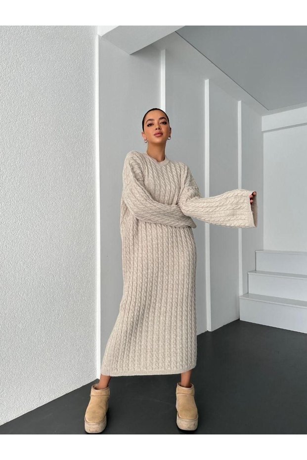 Popular Trendy Long Knitwear Dress with Crew Neck Hair Knit Pattern