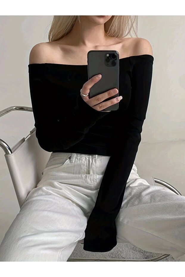 بلوزة سوداء أساسية مكشوفة الكتف (100% قطن) - 2