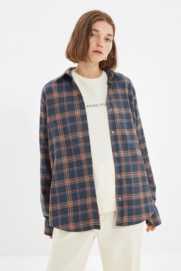 Lacivert Unisex Oversize Çıtçıt Kapamalı Oduncu Ekose Gömlek TMNAW22GO0745 - 2