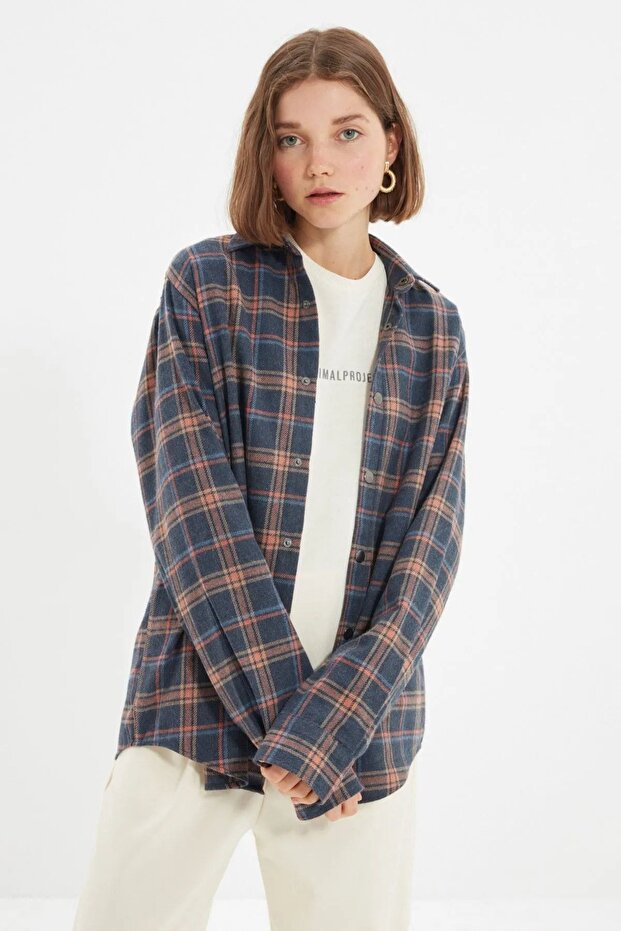 Lacivert Unisex Oversize Çıtçıt Kapamalı Oduncu Ekose Gömlek TMNAW22GO0745 - 4