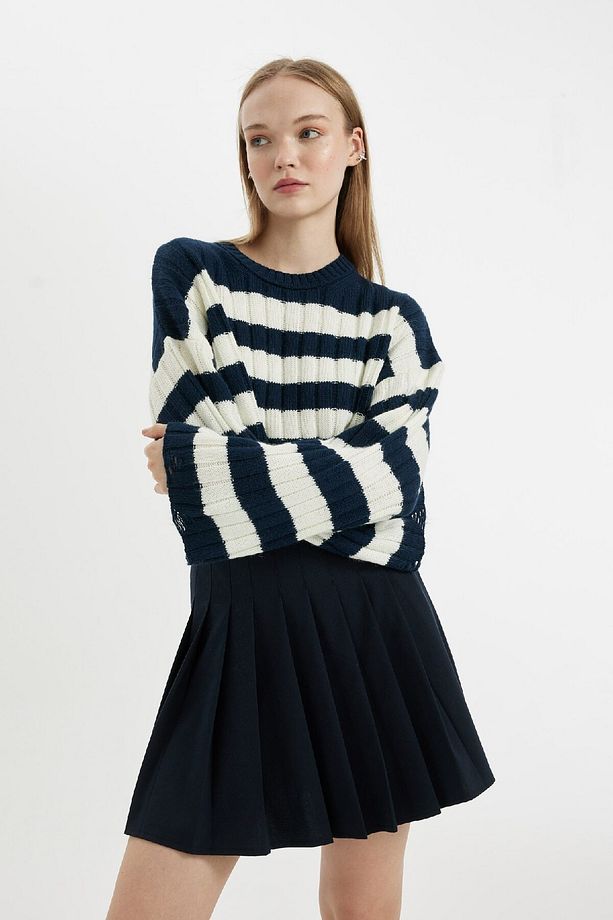 Regular Fit Çizgili Bisiklet Yaka Crop Triko Kazak A8152ax24wn - 3