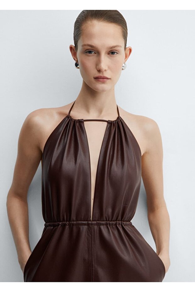 Deri görünümlü halter yaka elbise - 6
