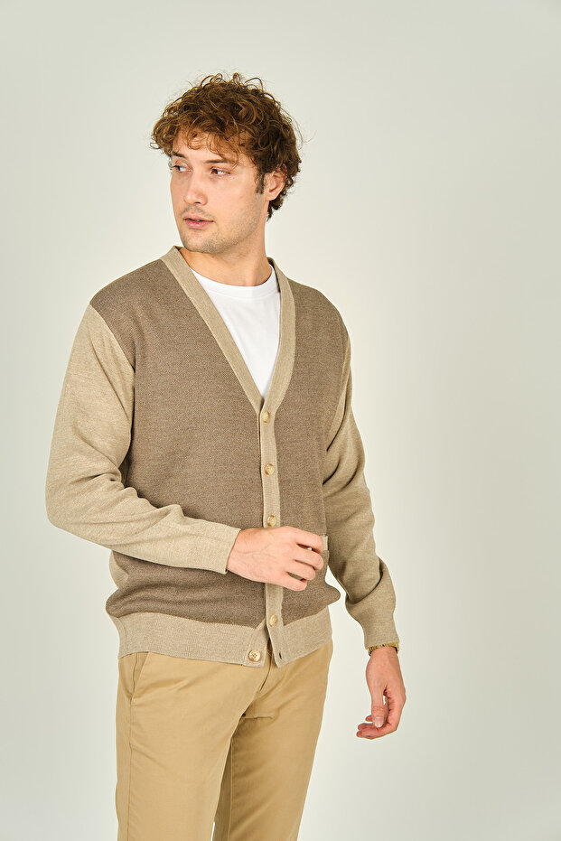 Men's Pocket Detailed V-Neck Wool Cardigan 4490 Beige