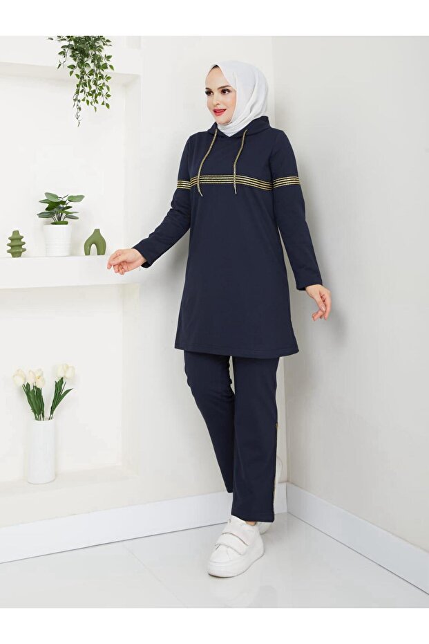 Hijab Tracksuit - Sleeve Stripe