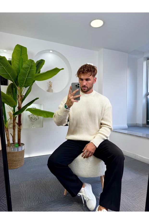 Vanilla Oversize Crew Neck Knit Sweater - 4