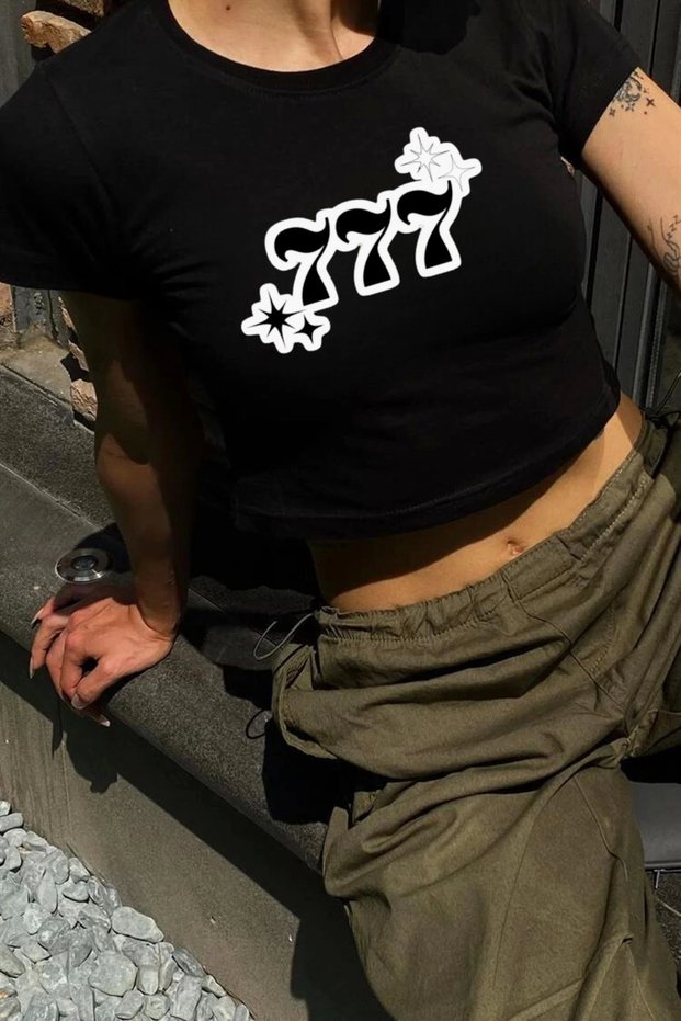 Y2K Streetwear I Got 777 I Gave Accept Printed Short Sleeve Black Crop Body