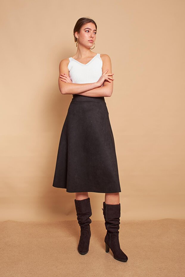 Lightweight Lycra Suede Fabric High Waist Kilos Long Skirt-Black