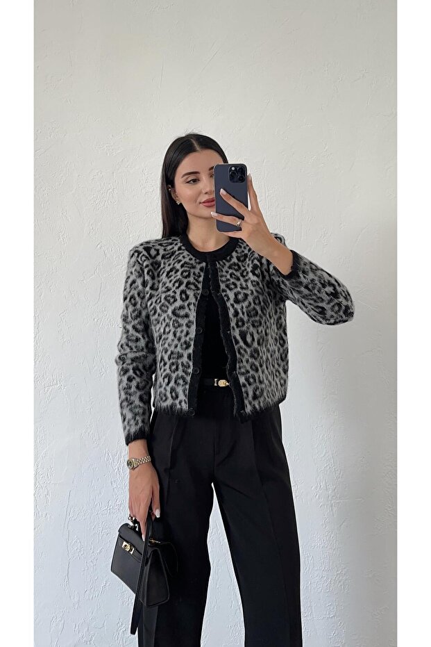 سترة الفهد الملتحي باللون الرمادي - 1