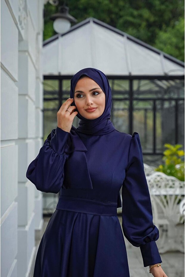 Mia Abiye Lacivert - 1