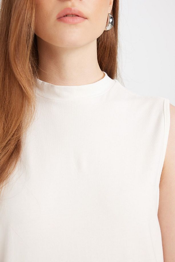 Regular Fit Yarım Balıkçı Yaka Basic Düz Kolsuz Maxi Elbise D4898ax24wn - 3