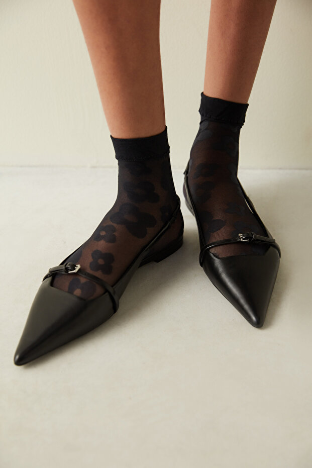 Pentilicious Black Daisy Patterned Socks - 1