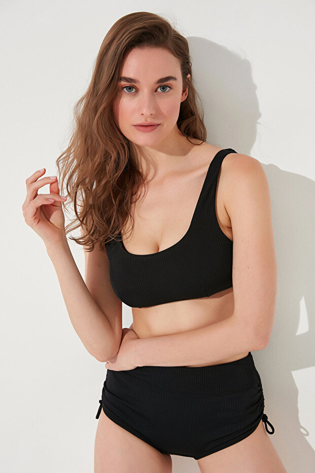 Siyah Hola Halter Bikini Üstü - 1