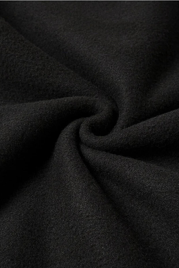 طقم بدلة رياضية بطبعة عمودية - 6