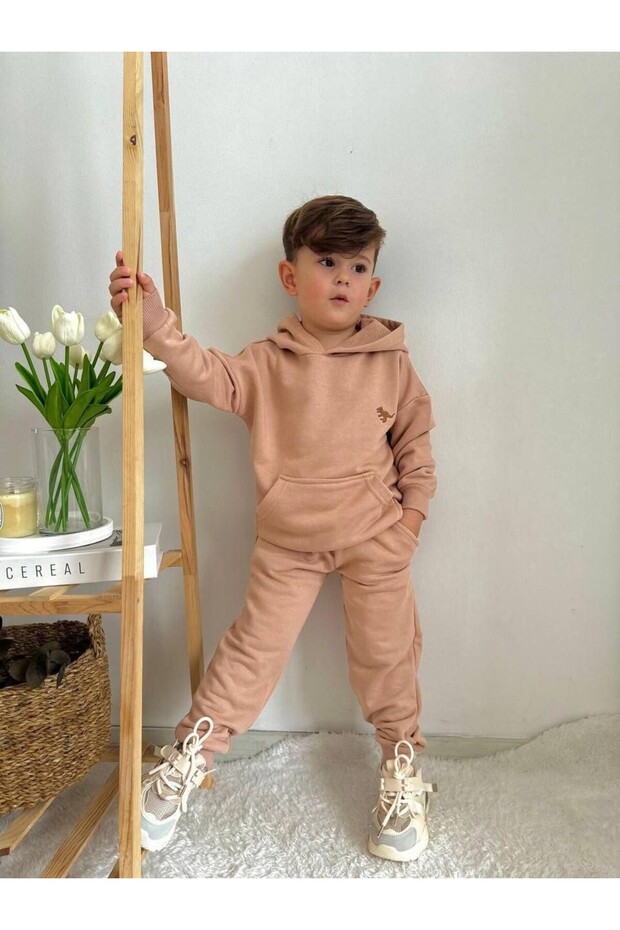 طقم رياضي عاري - 1