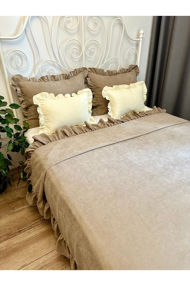 Büyük Ölçü Fırfırlı Sütlü Kahve Yatak Örtüsü Çift Kişilik Battal Boy Yatak Örtüsü - 5