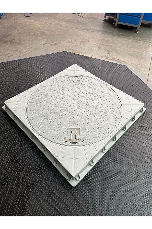 600 Mm. Kare Rogar Kapağı - 2