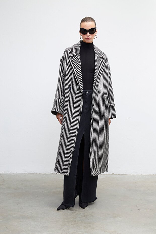 Herringbone Patterned Double Breasted Wool Coat - 1