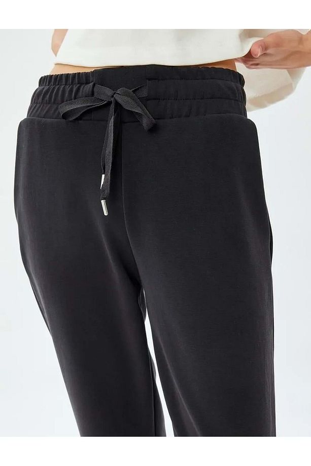 Jogger Eşofman Altı Yüksek Bel Bağcıklı 5WAK40108NK SİYAH - 2
