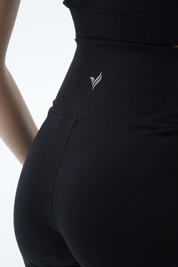 Aero Motion - Siyah Yüksek Bel Push-up Toparlayıcı Şort Tayt - 3