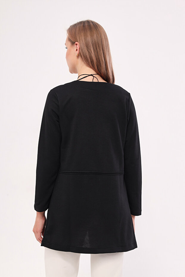 Schwarze lange Damenjacke mit genähter Taille ARM-20K001021 - 4