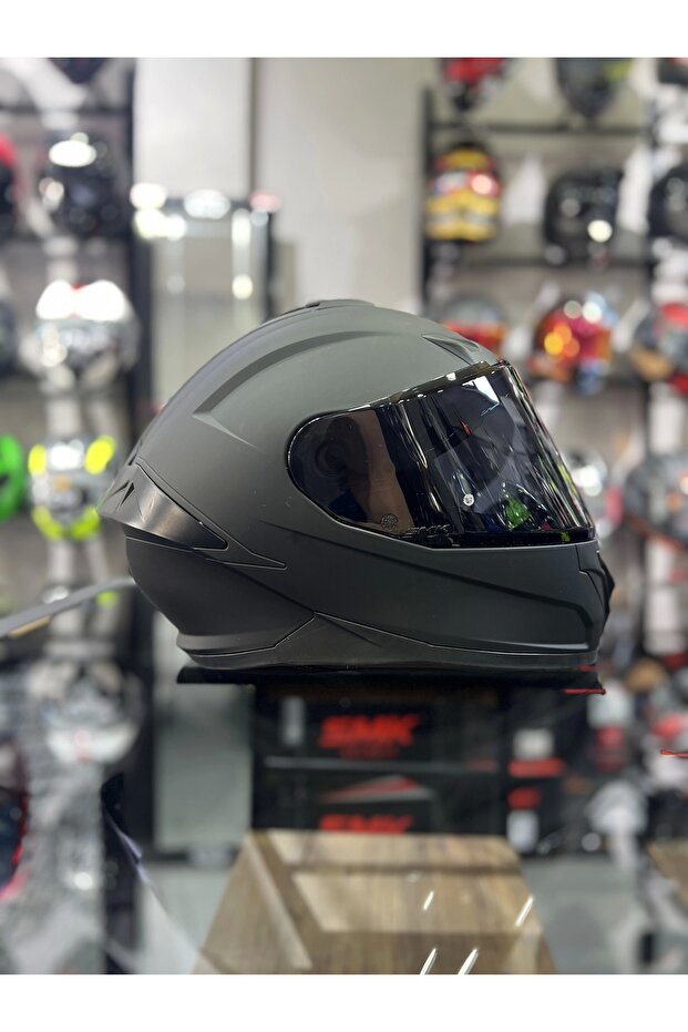 Typhoon Solıd Mat Kapalı Kask Şeffaf Vizörlü - 1