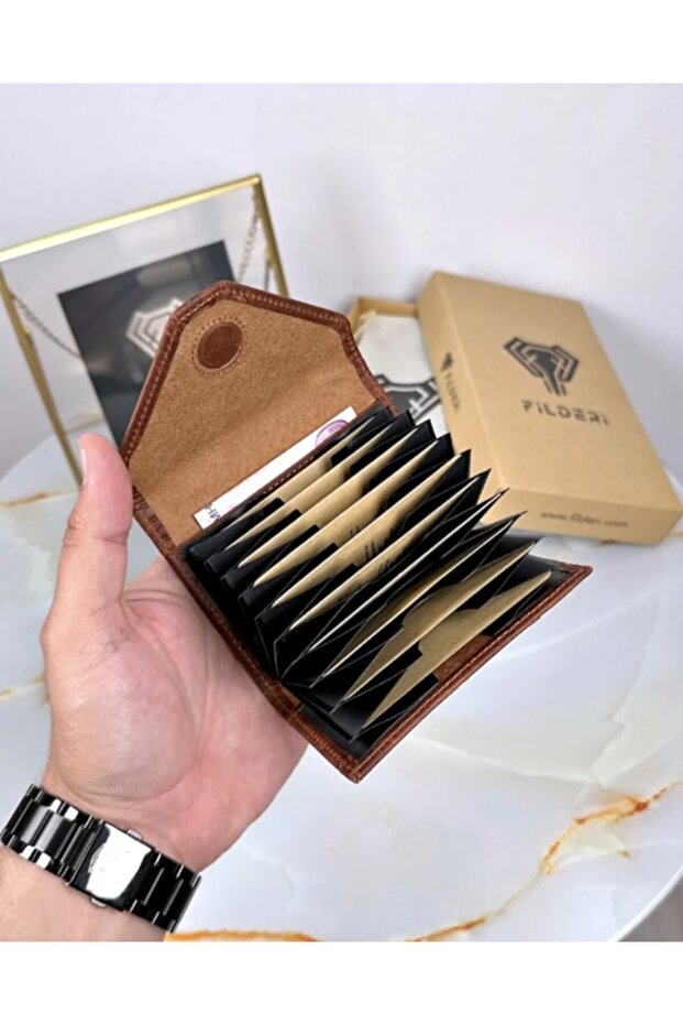 Genuine Leather - Magnetic - Coin Compartment - Accordion Card Holder 2063