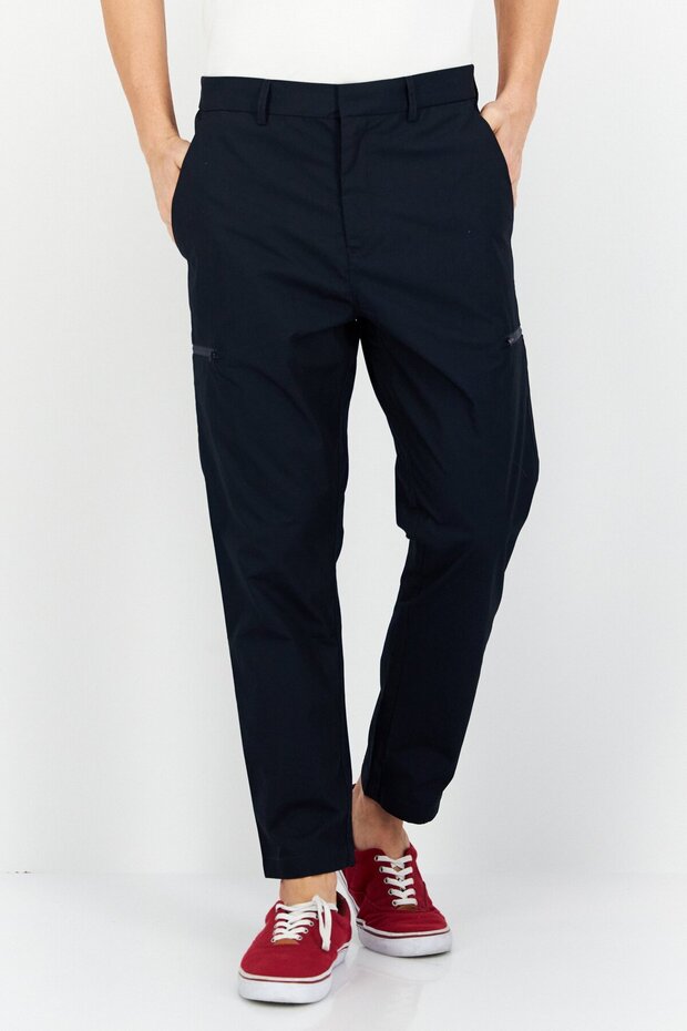 Men Regular Fit Solid Cargo Pants, Navy - 1