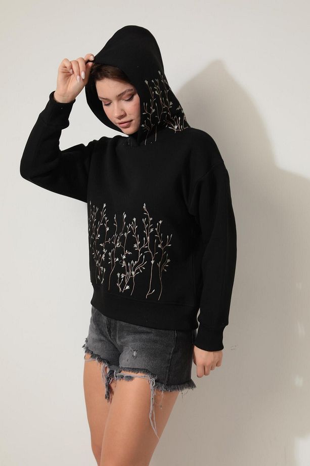 Siyah Önü ve Kapüşonu Dal Nakışlı Kapüşonlu Sweatshirt - 2429 - 4