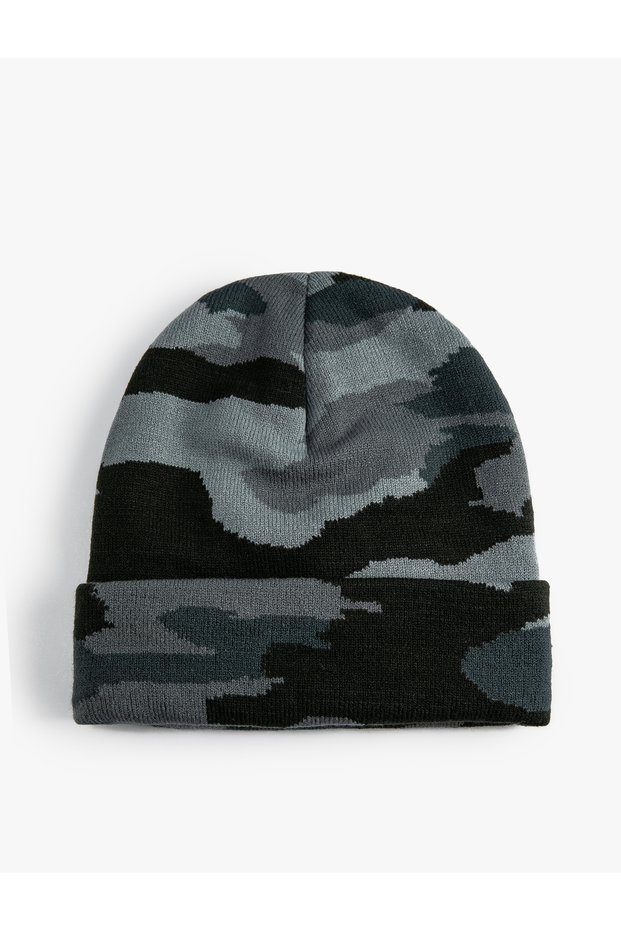 Camouflage Beret Knitted with Folding Detail Multicolored