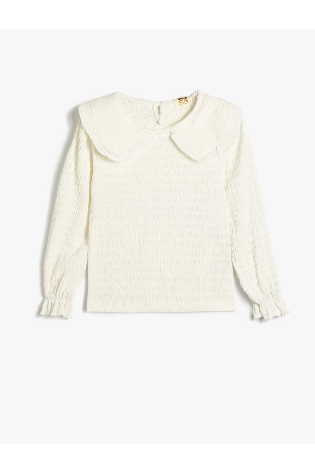 Blouse With a Wide Baby Collar, Long Sleeves, and Elastic Cuffs