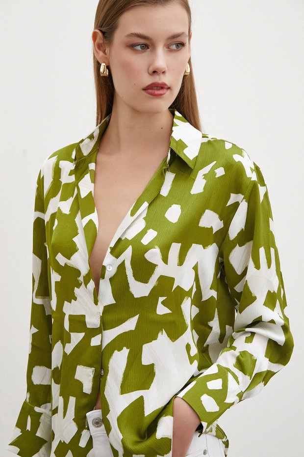 Green Geometric Patterned Shirt - 6
