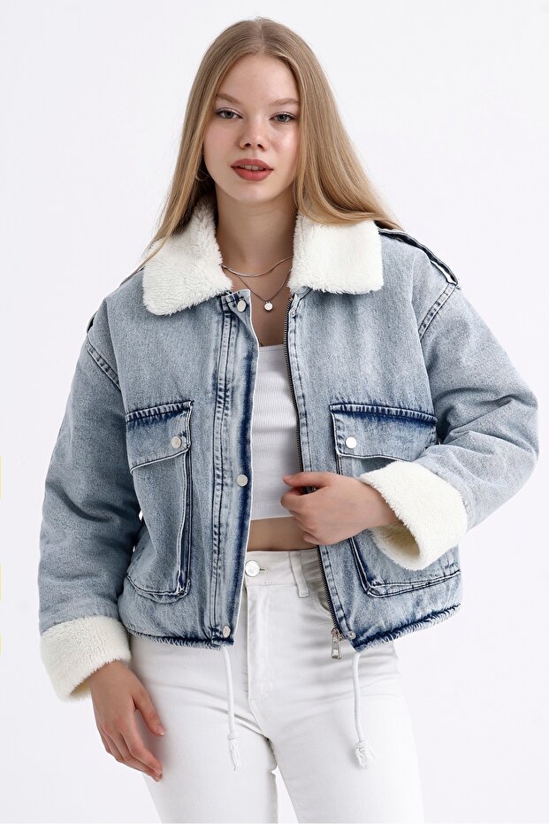 Women's Fur Lined Double Pocket Zippered Snap Closure Snow Wash Denim Coat