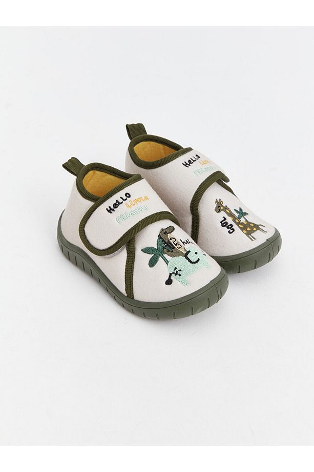 LCW STEPS Bej Nakışlı Erkek Bebek Panduf - 1