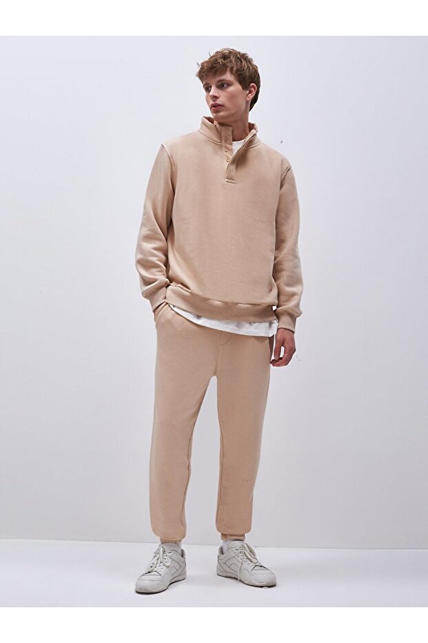 Hanorac bej cu mânecă lungă, cu guler solid - 1